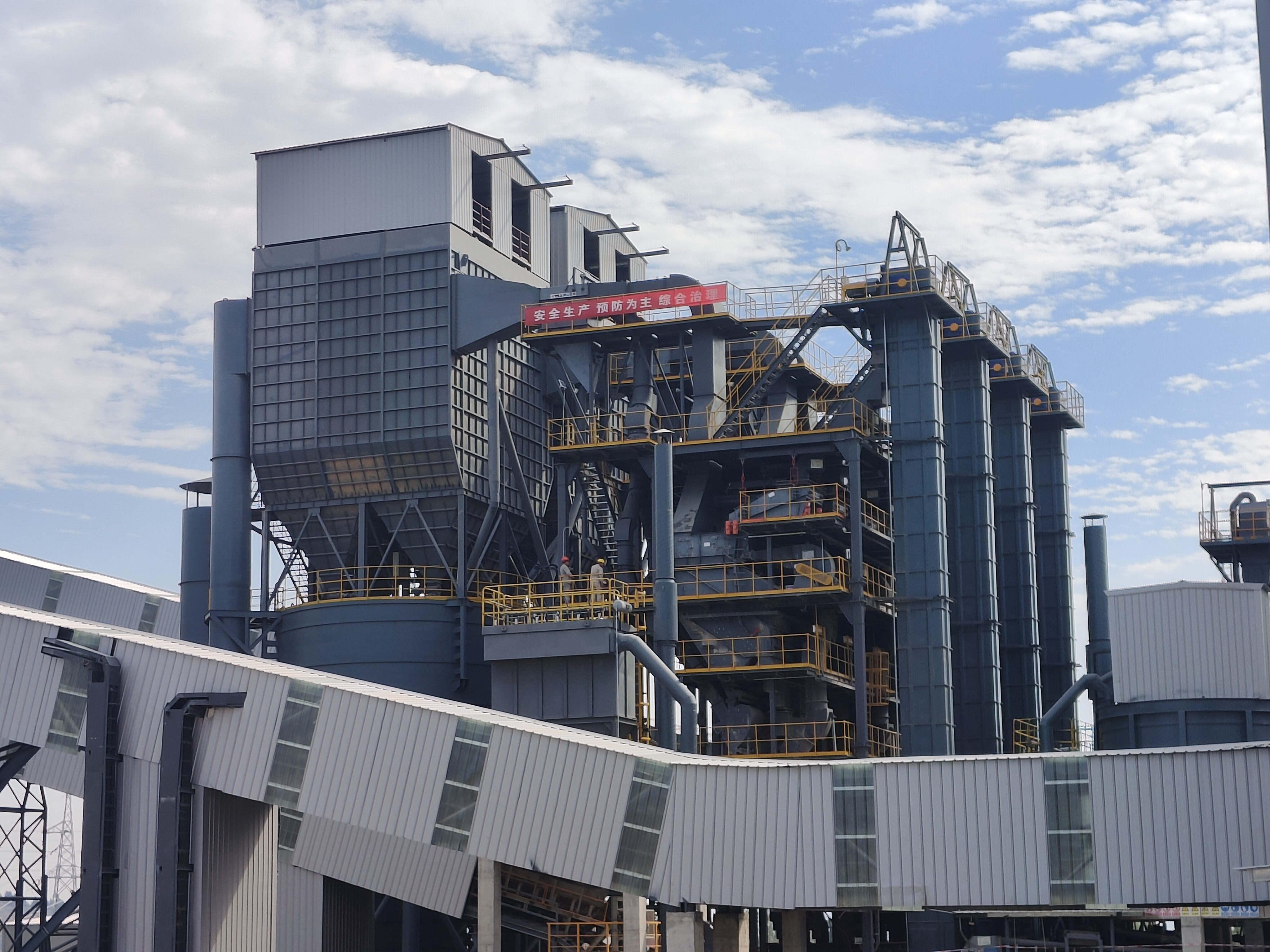 28項大型基礎建設工程獲批，制砂樓助力企業(yè)提高砂石品質(zhì)